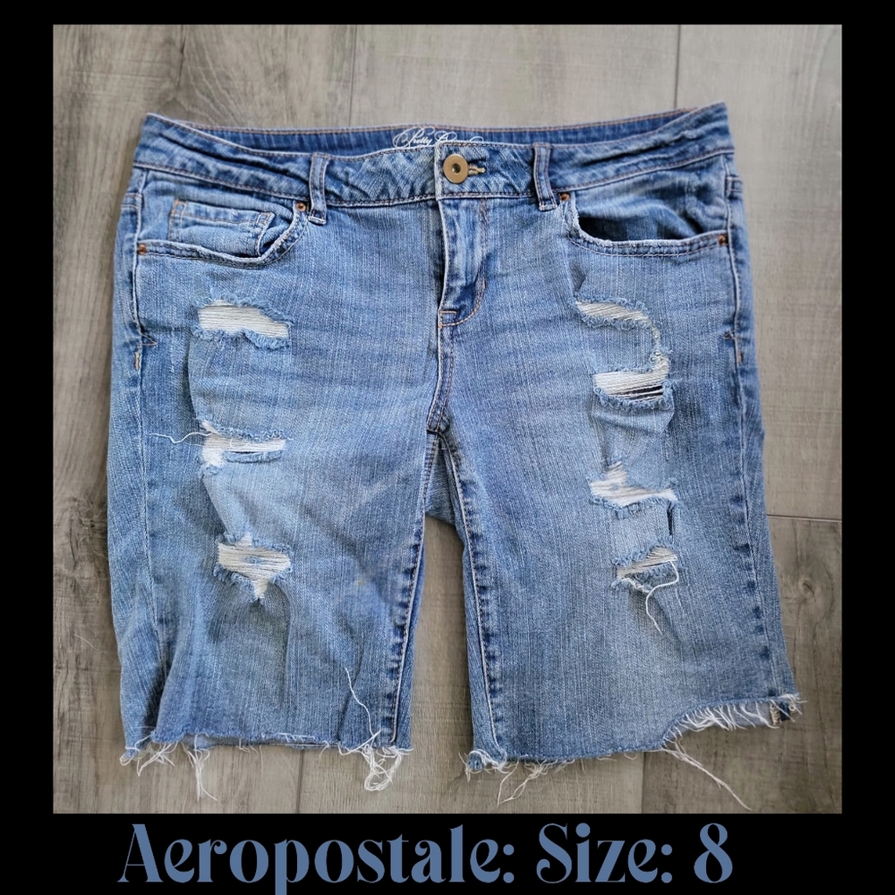 ♥️ Aeropostale/Size: 8/ Denim Bermuda Shorts